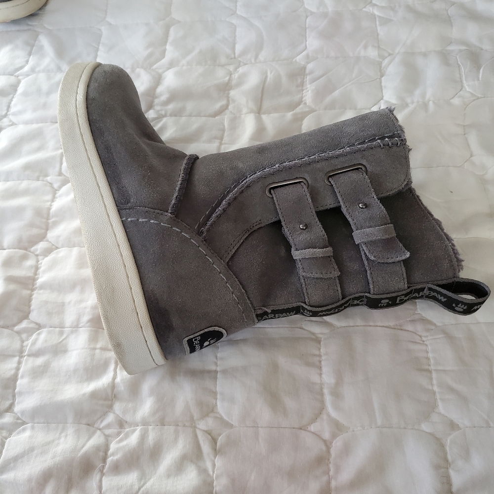 Boots - Picture 3 of 12